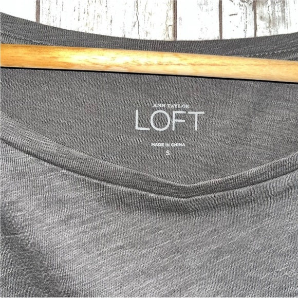 Loft Striped Gray Navy Blue Lace Appliqué Tee - Picture 4 of 4